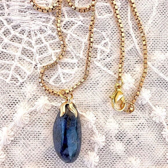 Vintage Polished Tumbled Sodalite Crystal Necklace - Picture 6 of 10